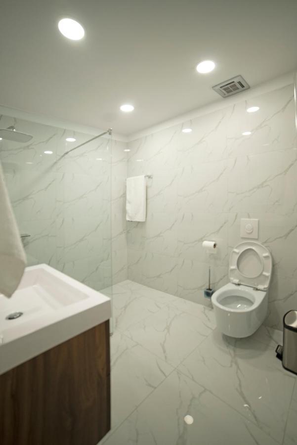 Nbt Hotel Reps Kukes Ngoại thất bức ảnh